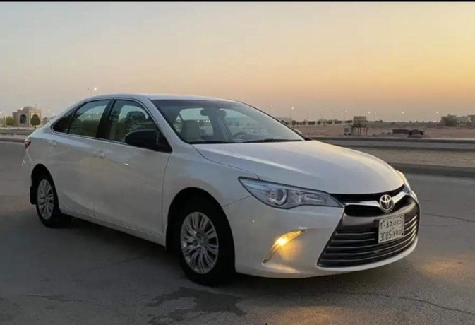 toyota-kamry-2017-llbyaa-fy-aldoadmy-big-1